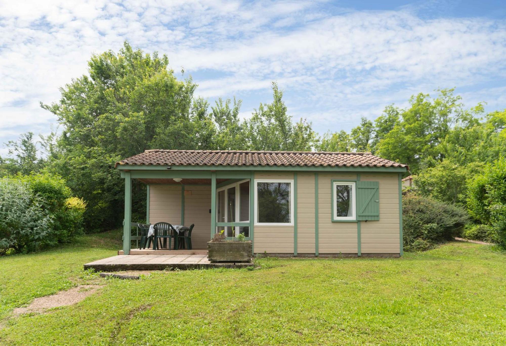 Camping Le Mont Libre - Cottage & Espace Nature - Gannat Exterior foto